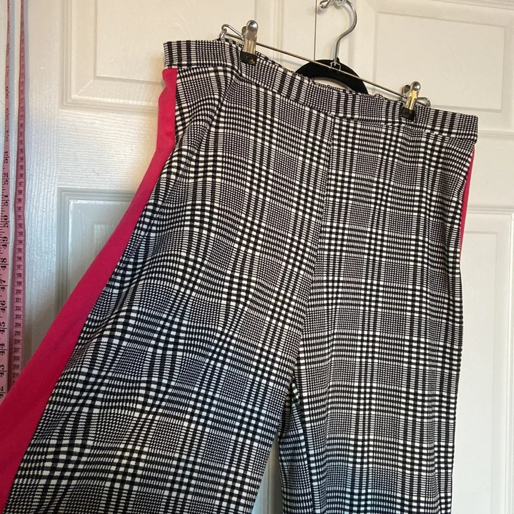 NWOT wide leg crop pants - Picture 3 of 6